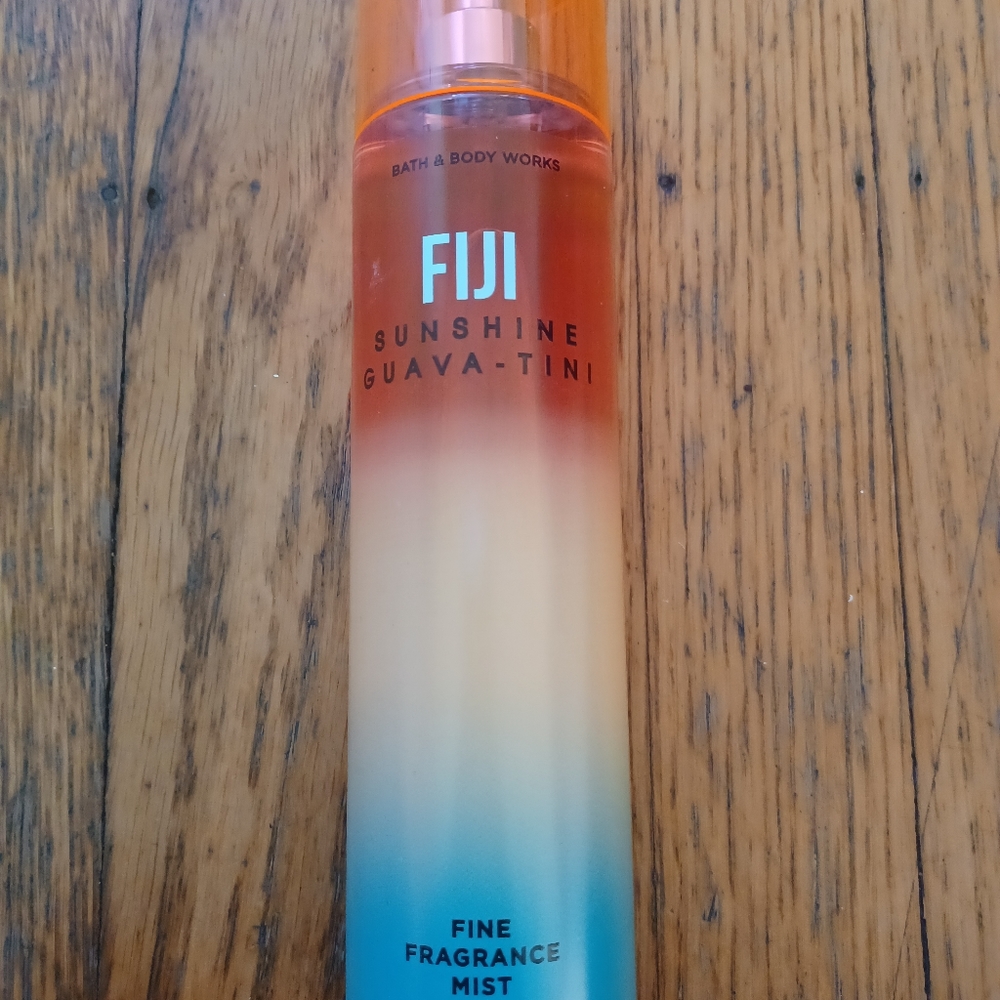 BATH AND BODY WORKS